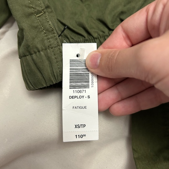 Aritzia TNA Deploy Parachute Pant - Picture 4 of 4